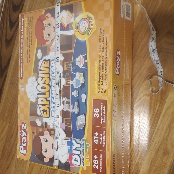 Playz Explosive Kitchen Lab Physics, Chemistry, & Biology Science Experiment Set - Picture 14 of 14